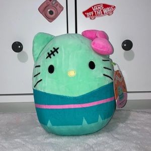 Hello Kitty Squish - Halloween